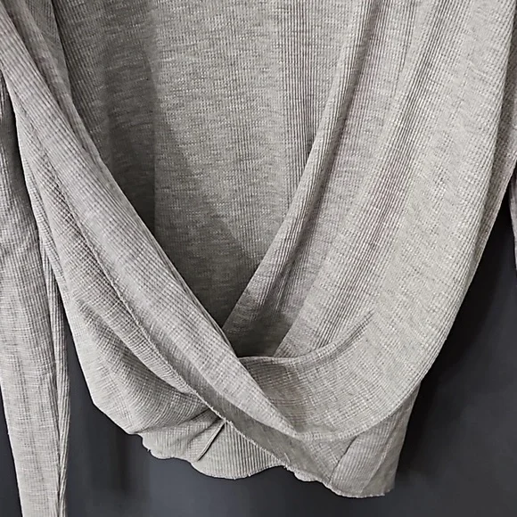 Urban Outfitters Project Social T grey waffle knit long sleeve top size … - Picture 5 of 9